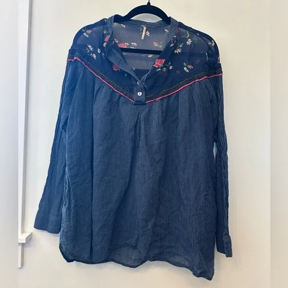 Free People Hearts and Colors Floral Striped Tunic Top Navy Pink S/P - Picture 2 of 5